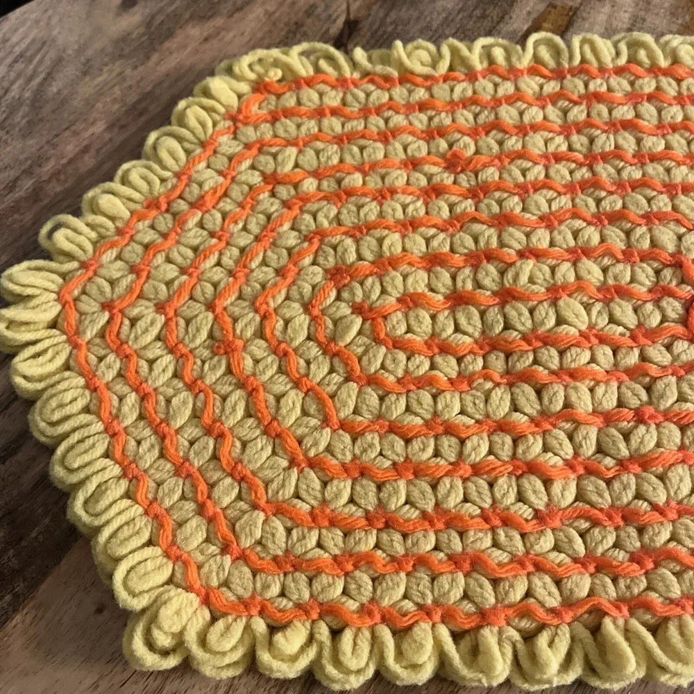 MCM‎ *Mid Century Table PLACEMATS RETRO *Yarn VINTAGE Yellow Orange Boho Hippie